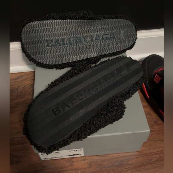 Balenciaga fur slides - Picture 4 of 5